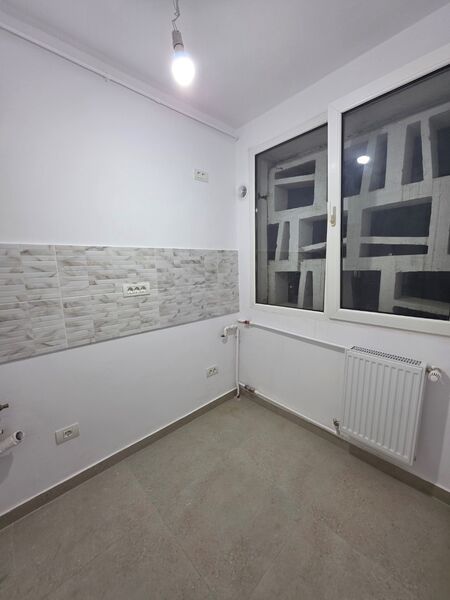 Dristor, chiar la gura de metrou, 5 minute mall Park Lake si parc IOR